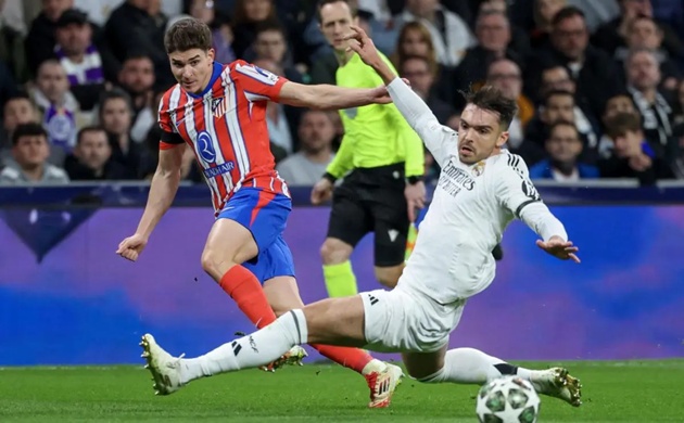 Barcelona và tham vọng chiêu mộ Julian Alvarez: Một thương vụ đầy thách thức