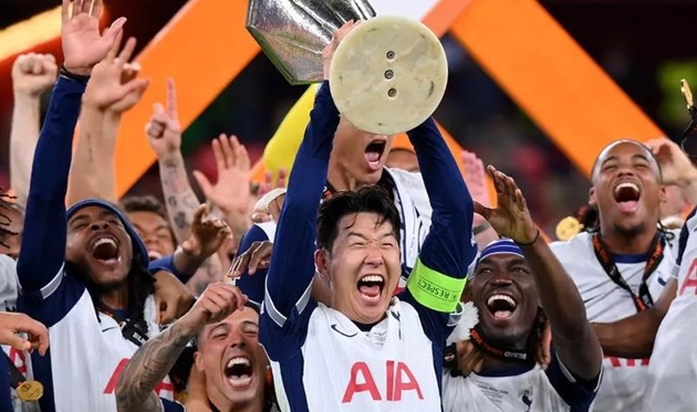 UEFA chính thức xin lỗi vì thiếu huy chương cho cầu thủ Tottenham sau chiến thắng Europa League