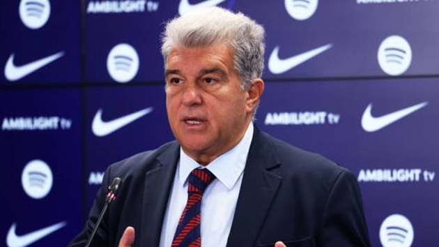 Barcelona bỏ lỡ Nico Williams: Sự do dự của Laporta và tương lai u ám?