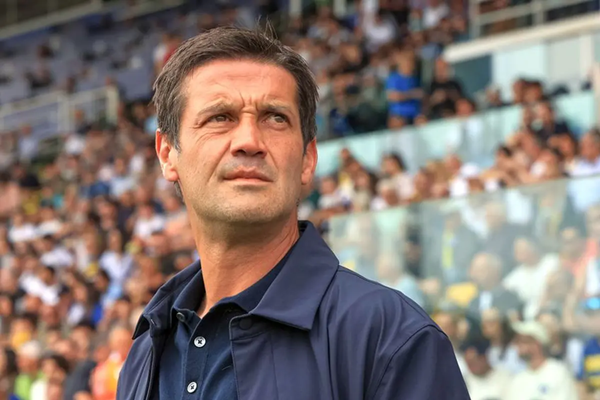 Cristian Chivu: Tân HLV trưởng Inter Milan và tương lai chiến thuật 3-5-2