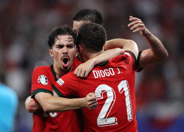 Vitinha đau buồn trước sự ra đi đột ngột của Diogo Jota và Andre Silva