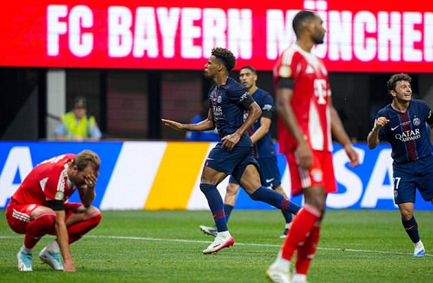 PSG đại thắng Bayern Munich: Thẻ đỏ, VAR và chiến thắng kịch tính
