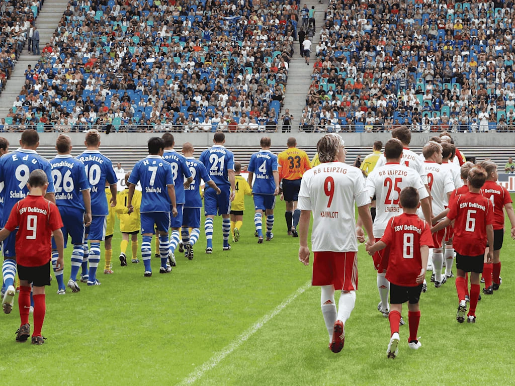 Red Bull Arena: Huyền Thoại Tái Sinh Từ Zentralstadion